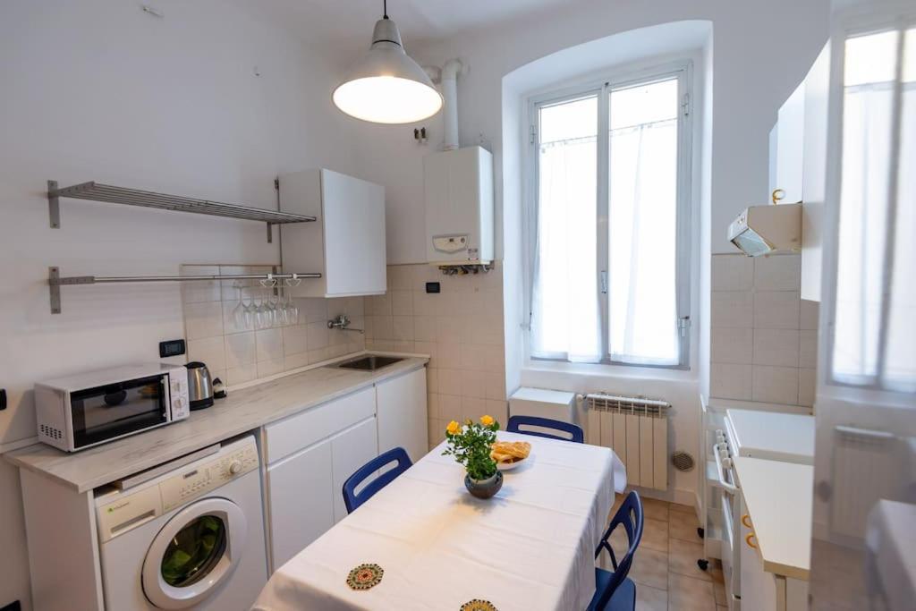 Appartamento Confortevole Genua Exterior foto
